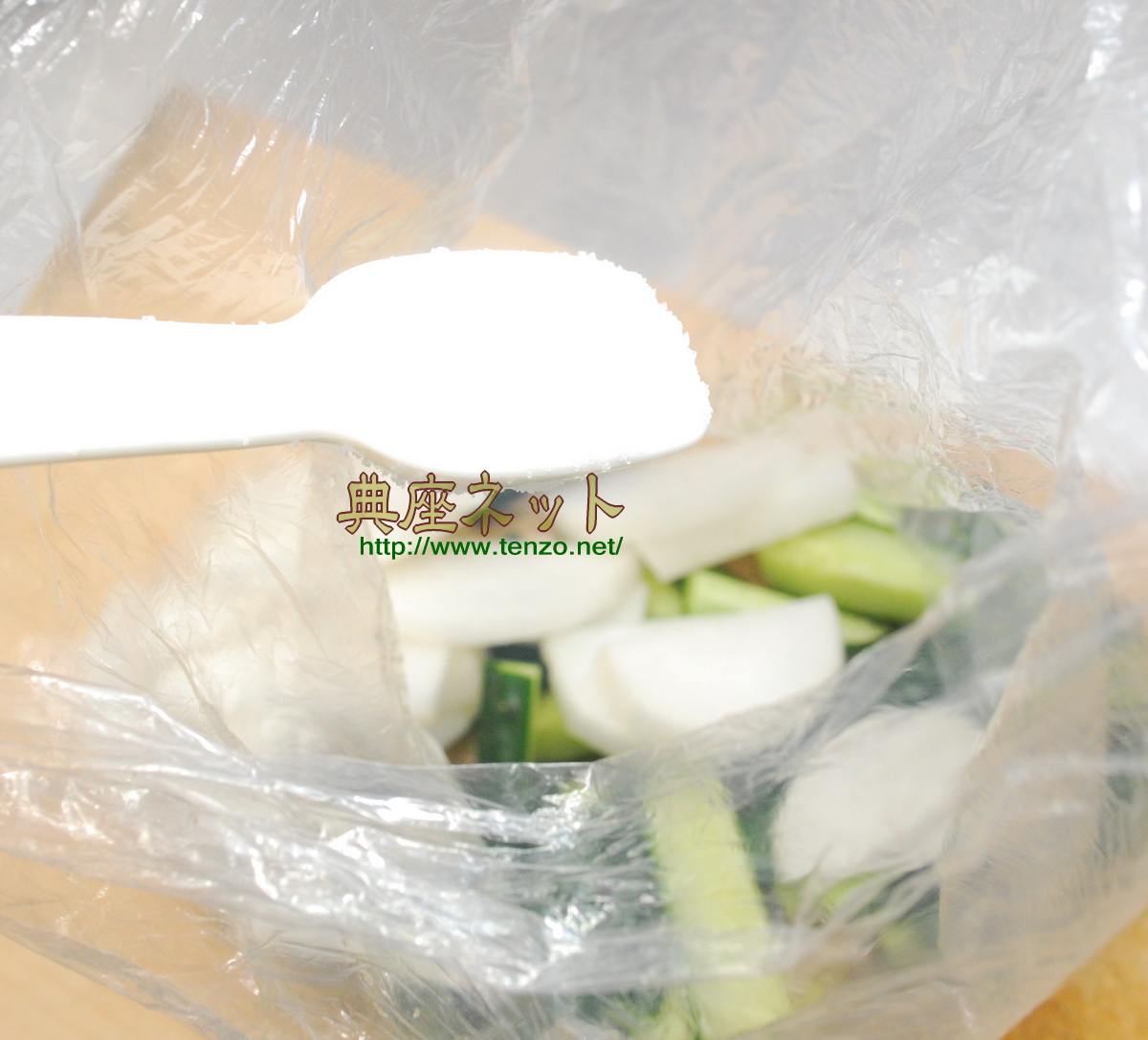 胡瓜と大根の塩麹漬レシピ